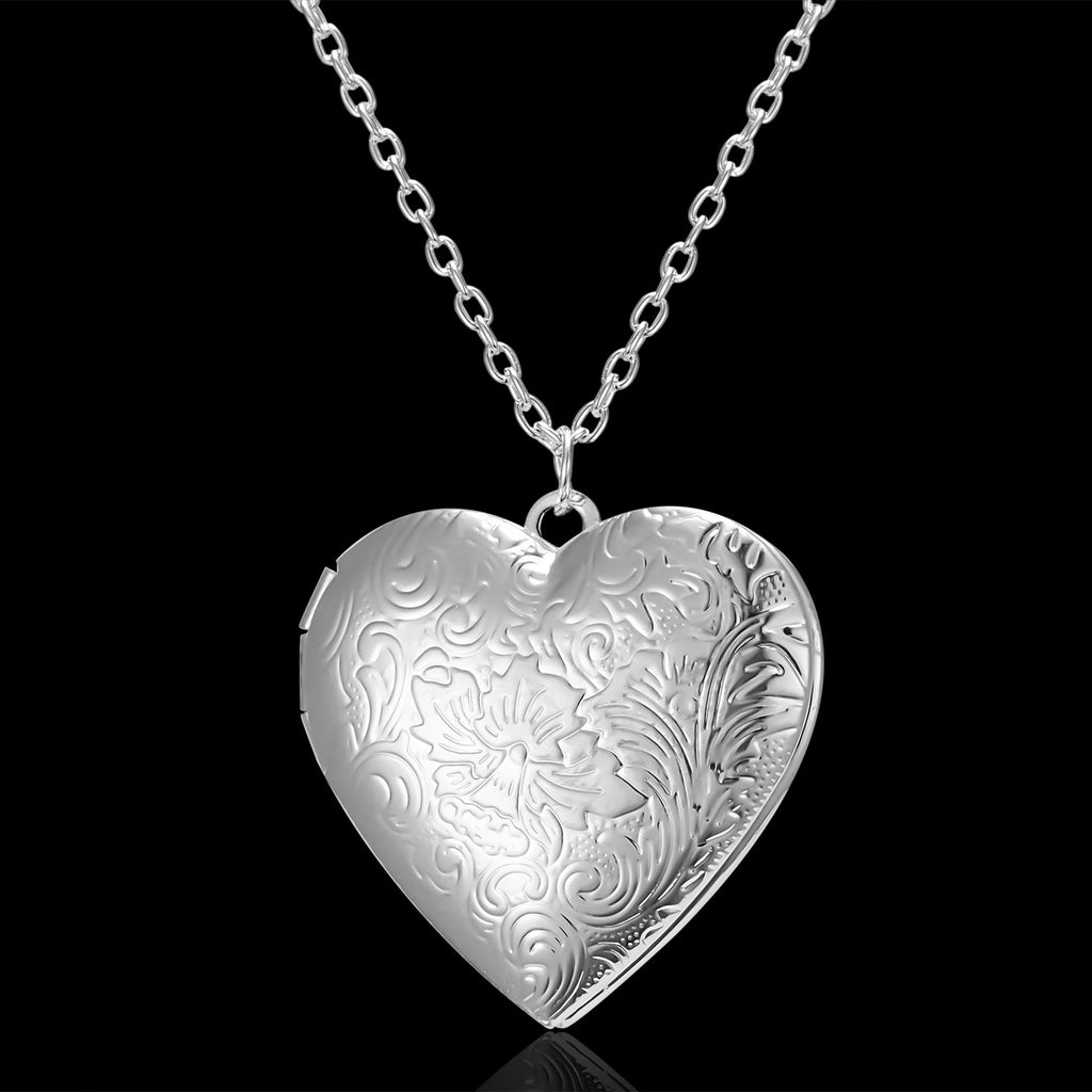 Personalized Heart-Shaped Photo Frame Pendant Necklace for Women