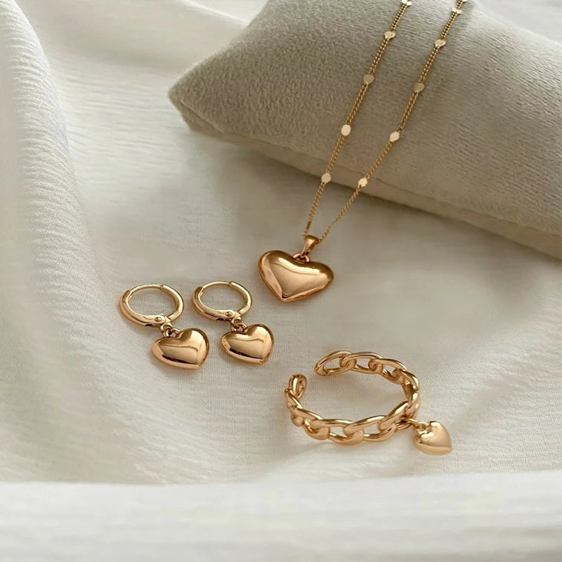 4-Piece Vintage Gold Heart Jewelry Set for Women