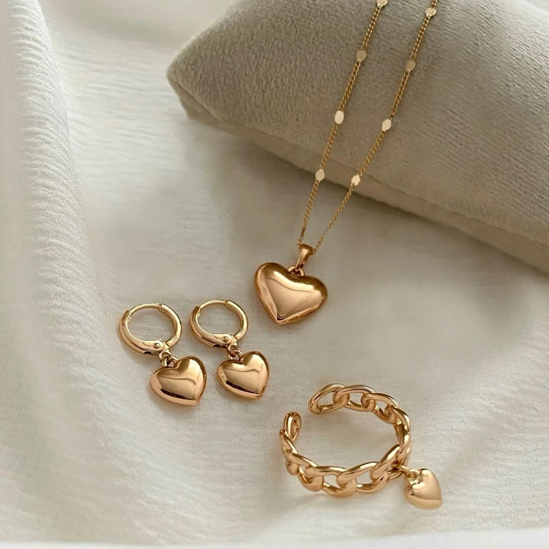 4-Piece Vintage Gold Heart Jewelry Set for Women