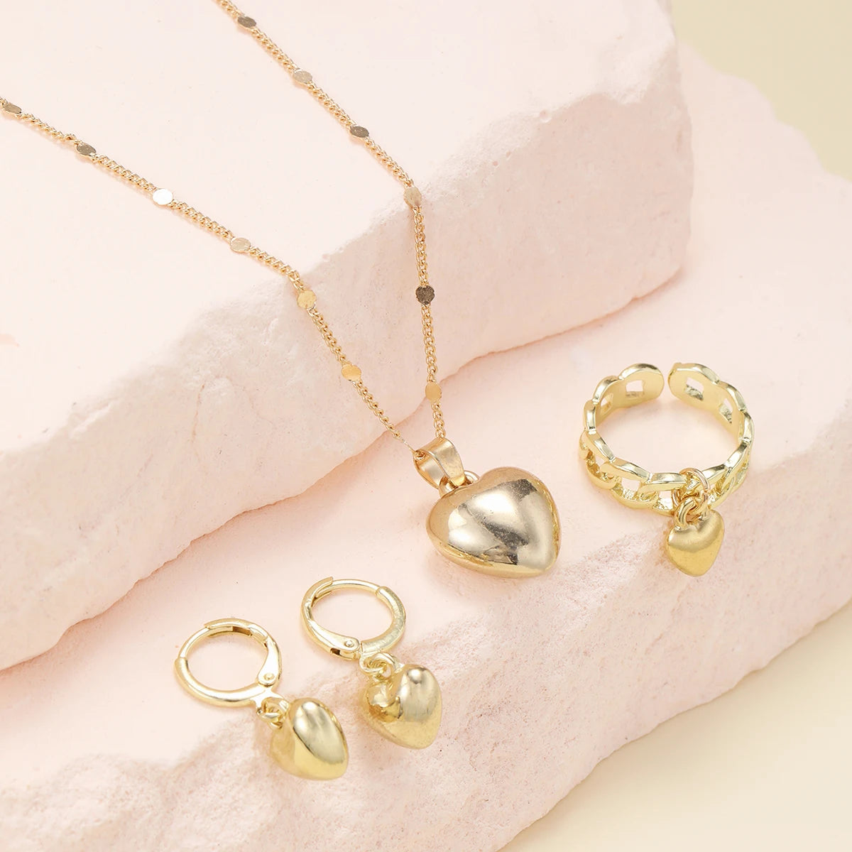 4-Piece Vintage Gold Heart Jewelry Set for Women