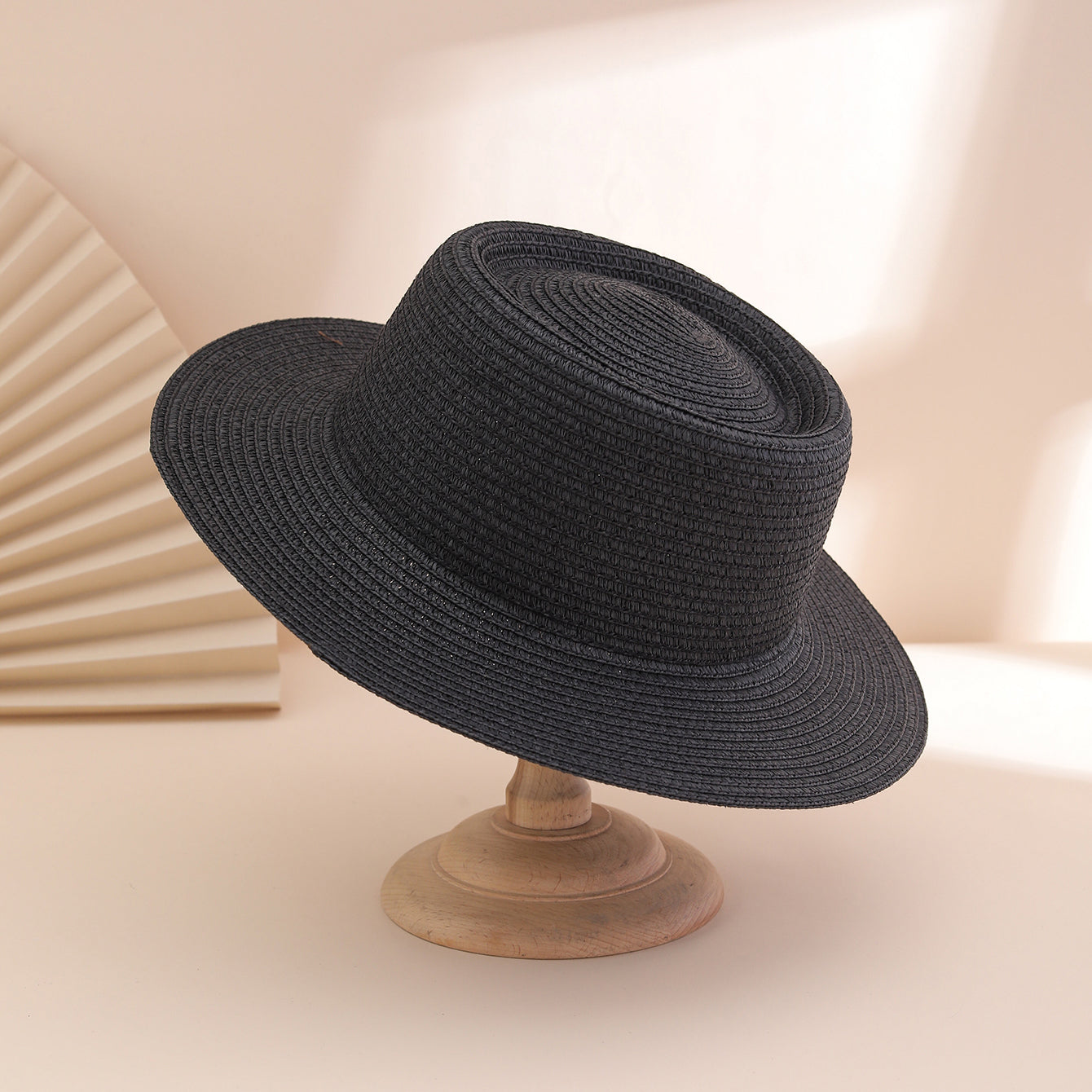 Stylish and Versatile Women’s Sun Hat with Wide Brim